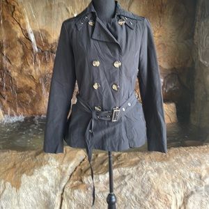 Jones New York black cotton/nylon short trench coat. Belted lined Women’s Small